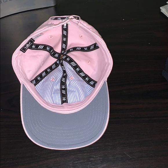 Adidas hat - Picture 5 of 5